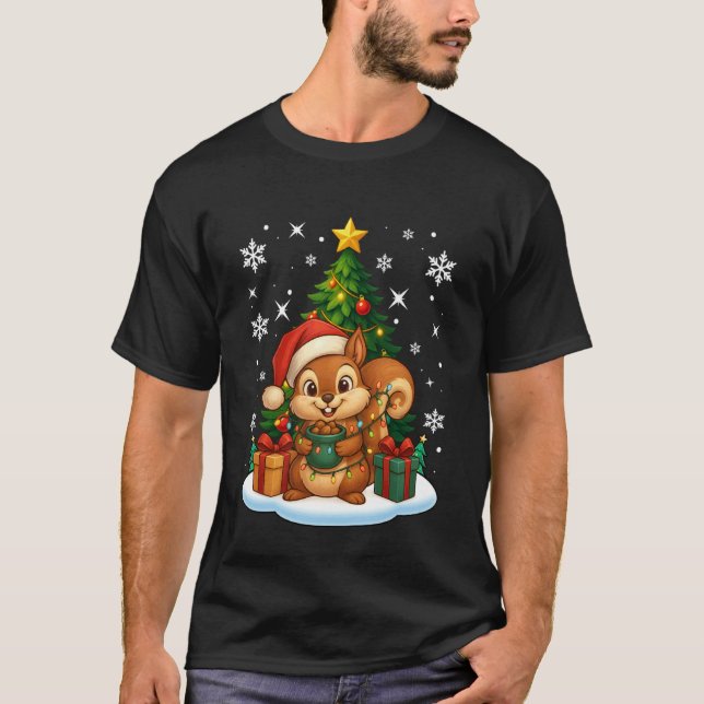 Christmas Tree Squirrel Lighting Santa Hat Xmas Fa T-Shirt (Vorderseite)