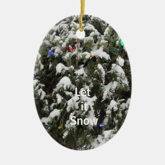 Christmas Tree with Snow and Lights Keramikornament (Vorne)