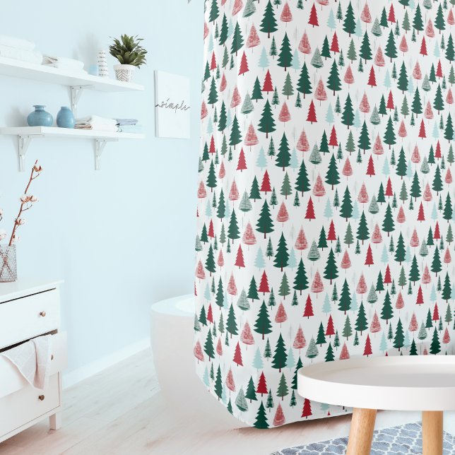 Christmas Trees Nordic Pine Forest Modern Pattern Duschvorhang (A shower curtain patterned with a winter forest of Christmas trees, in red, green and mint on white)