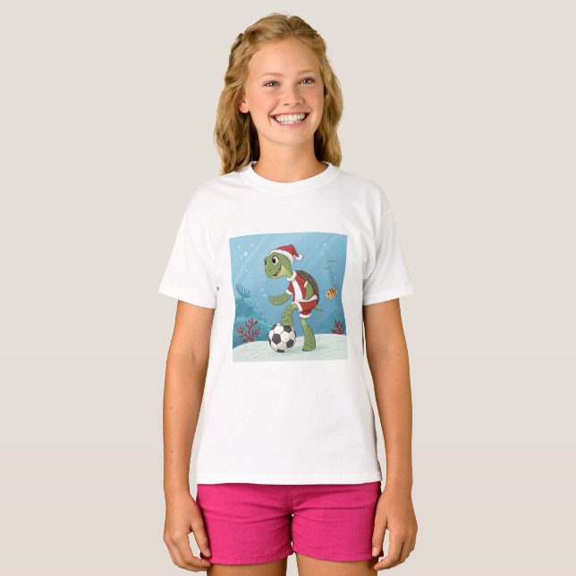 Christmas Turtle playing football T-Shirt (Vorne ganz)