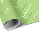 Christmas Wrapping Paper Individuelle Name Merry C Geschenkpapier<br><div class="desc">Dieses Geschenkpapier mit einem soliden Farbhintergrund hat Urlaubswünsche mit der Phrase "Frohe Weihnachtslilie" für Sie zusammengestellt,  damit Sie Ihre Wahl des Namens in ihr anpassen können. Passen Sie weiter an,  wenn Sie möchten oder kaufen,  wie es ist.</div>