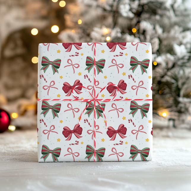 Christmas Wrapping Paper With Red and Green Bows Geschenkpapier (Von Creator hochgeladen)