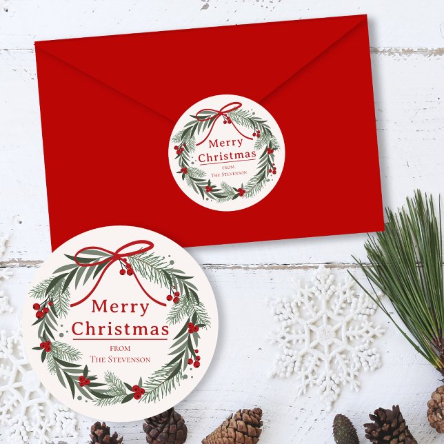 Christmas Wreath Happy Holidays Family Name | Runder Aufkleber (Von Creator hochgeladen)