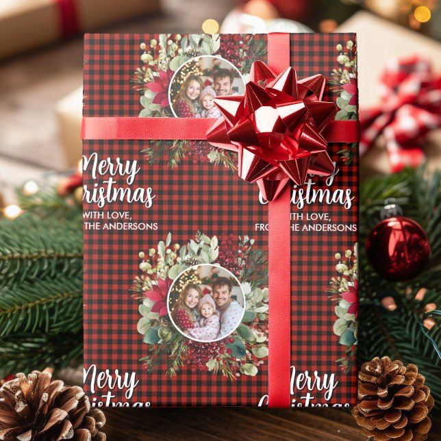 Christmas Wreath Plaids Family Photo Personalized Geschenkpapier (Christmas Wreath Plaids Family Photo Personalized Wrapping Paper)