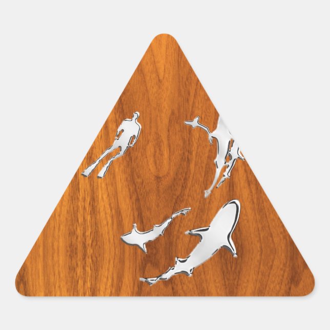Chrom Style Diver mit Haien auf Teak Veneer Dreieckiger Aufkleber (Vorderseite)