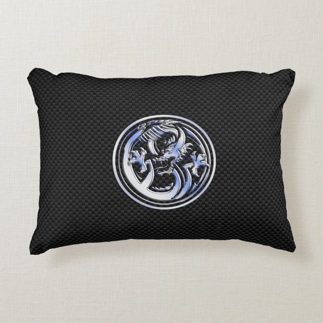 Chrome Dragon Wappen dunkle Carbon Fibre Print Zierkissen (Vorderseite)