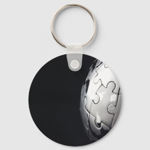 Chrome-Globus mit schwarzem Hintergrund Schlüsselanhänger