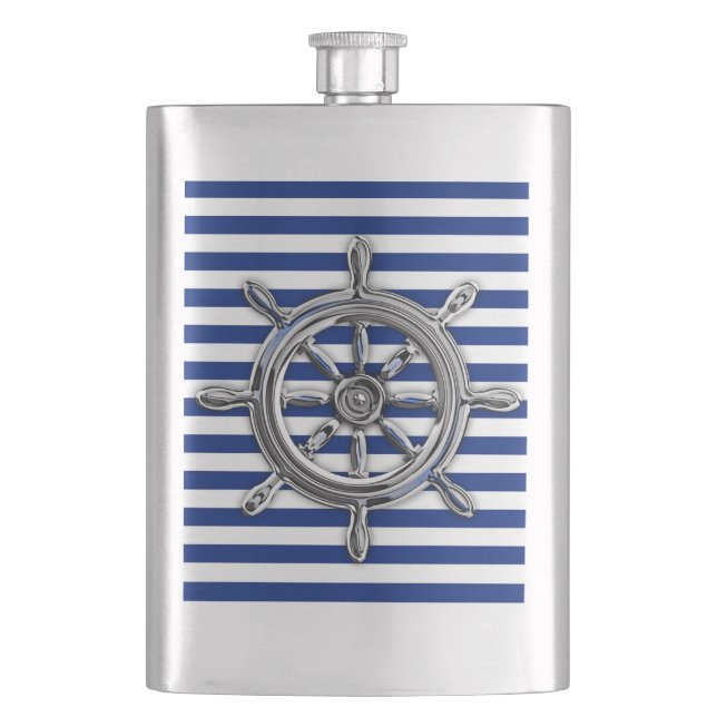 Chrome Nautical Wheel auf Navy Stripes Print Flachmann (Vorderseite)