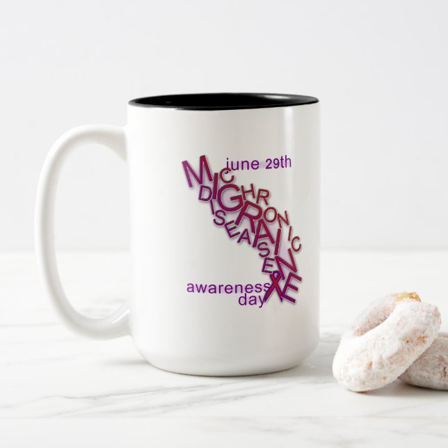 Chronische Migräne-Krankheit - Wort-Jagd - Tasse (Mit Donut)