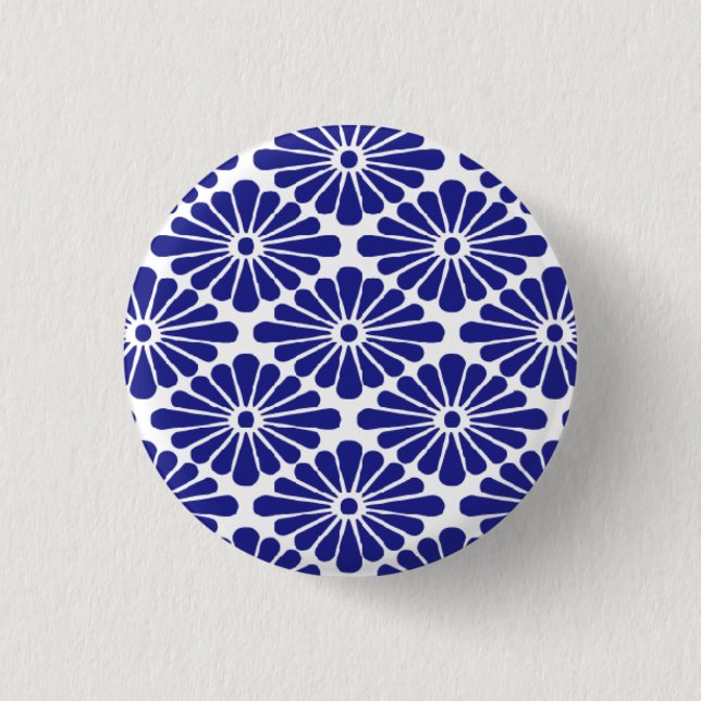 chrysanthemum petals badge button (Vorderseite)