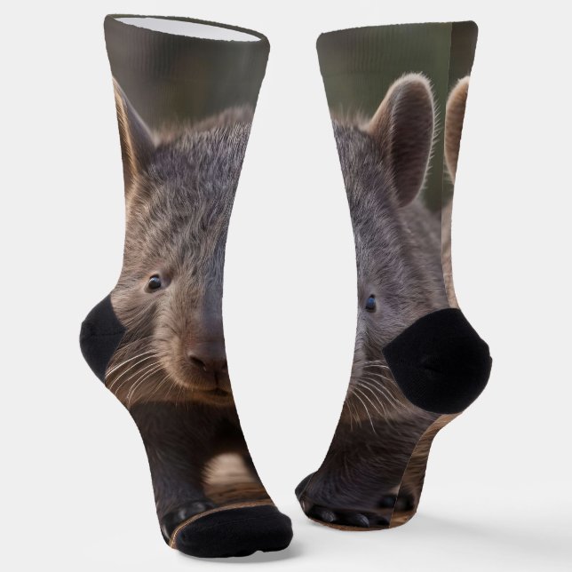 "Chubby Charm: Die Adorable Australian Wombat" Socken (Gewinkelt)