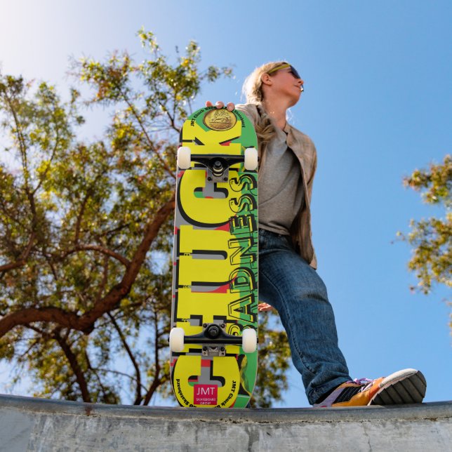 CHUCK SCHLECHTIGKEIT Skateboard (Außenbereich 1)