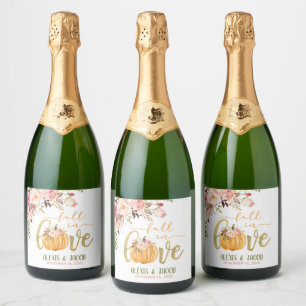 Chute en amour Étiquette de bouteille de vin mouss