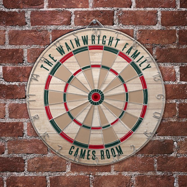 Cible De Fléchettes Nom de famille Wood Look Jeux Salle Rustique (Rustic Family Custom Games Room Light Wood Look Dartboard)