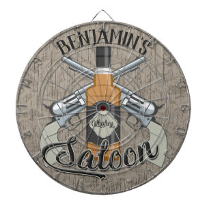 Cible De Fléchettes Personnalisé NOM Cowboy Revolver Gun Whiskey Saloo