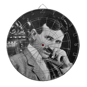 CIBLE DE FLÉCHETTES PORTRAIT DE NIKOLA TESLA EN NOIR