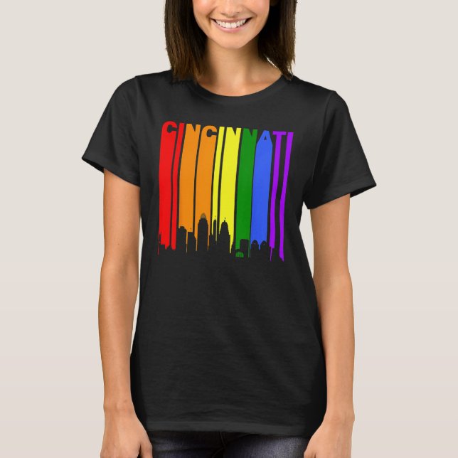 Cincinnati Ohio LGBTQ Gay Pride Rainbow Skyline T-Shirt (Vorderseite)