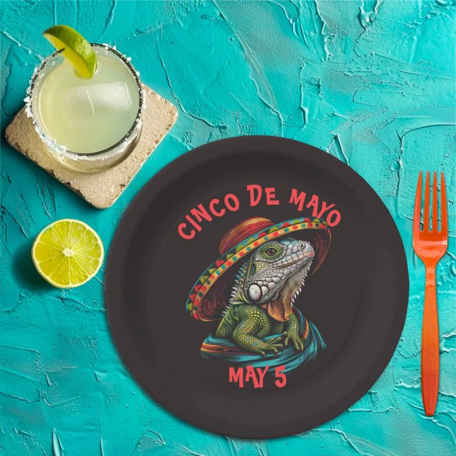 Cinco de Mayo Iguana Wearing Sombrero & Serape Pappteller (Von Creator hochgeladen)