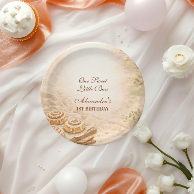 Cinnamon Bakery Little Bun 1st Birthday Pappteller (Von Creator hochgeladen)