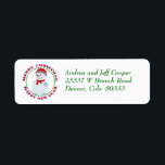Circle Text Christmas Snowman<br><div class="desc">Festlich für die Feiertagszeit präsentieren sich diese festlichen Rücksendeadressen-Aufkleber mit dem Bild eines lächelnden Schneemanns mit Karottennase in rotem Schal und Strumpf. Das Bild ist umgeben von dem kreisförmigen Text in rot Frohe Weihnachten Glück Neues Jahr. Niedlich! Das Bild und der Text werden auf einem weißen Hintergrund platziert, und Ihre...</div>