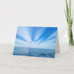 Cirrus nuages sur la carte de sympathie de l'eau