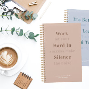 Citation rose poussiéreuse   Mois mensuel hebdomad