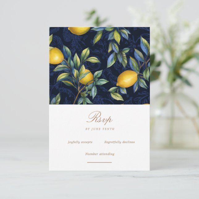 Citronnier Italie Destination Mariage Carte RSVP (Debout devant)