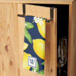 Citrus Lemon Botanical Monogram Navy Blue Geschirrtuch<br><div class="desc">Dieses Design zeichnet sich durch ein Zitruslemon-Muster aus,  das auf jeder Seite mit einem Monogramm-Marinekanal versehen ist</div>