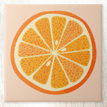 Citrus Orange Fruit Fliese<br><div class="desc">Graue und köstliche Zitrusfrüchte-Scheibe auf einem rosa, blütenrosa Hintergrund. Ideal für Feinschmecker und alle, die Lieben kochen. Originelle Kunst von Nic Squirrell.</div>