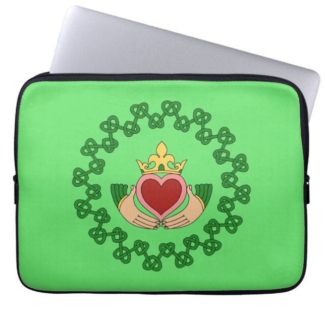 Claddagh und grüne Knüpfarbeit Laptopschutzhülle (Vorderseite)