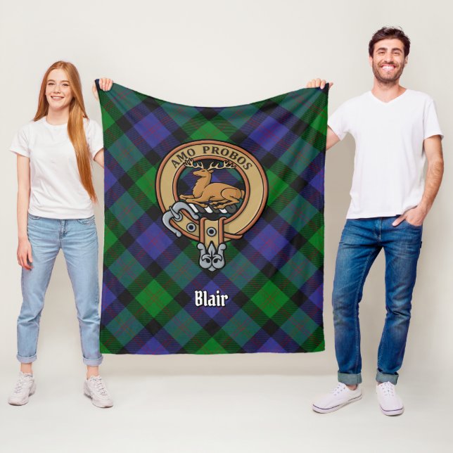 Clan Blair Wappen über Tartan Fleecedecke (Beispiel)