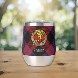 Clan Brown-Wappen über Tartan