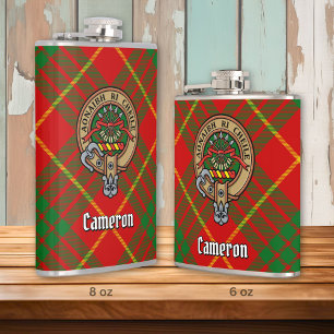 Clan Cameron-Wappen auf Tartan Flachmann