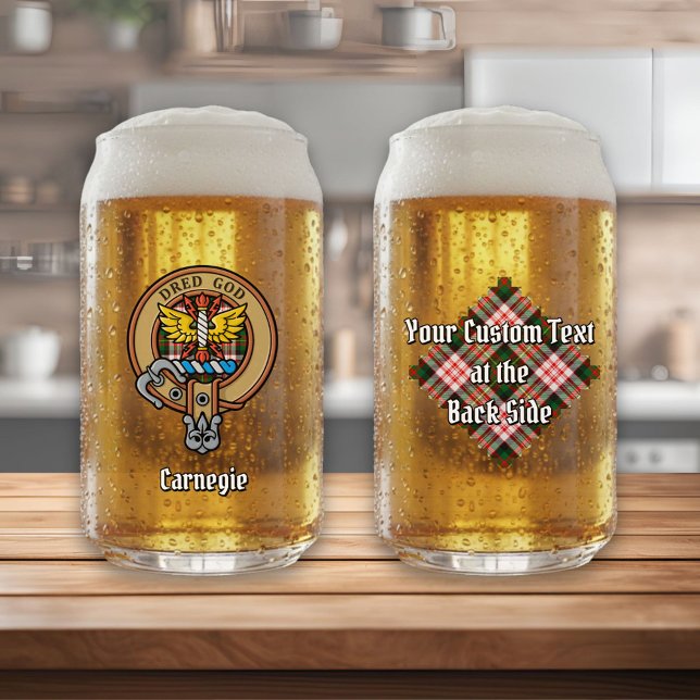 Clan Carnegie Crest sur la robe Tartan (Créateur téléchargé)