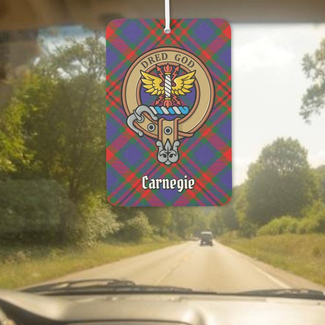 Clan Carnegie Wappen über Tartan Autolufterfrischer (Von Creator hochgeladen)