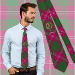 Clan Crawford Wappen über Tartan Krawatte<br><div class="desc">Clan Crawford Wappen Abzeichen umgeben von einem Gurt und Schnalle über Tartan Hintergrund. Benutzerdefinierter Text.</div>