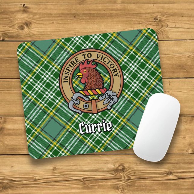 Clan Currie Rooster Wappen über Tartan Mousepad (Von Creator hochgeladen)