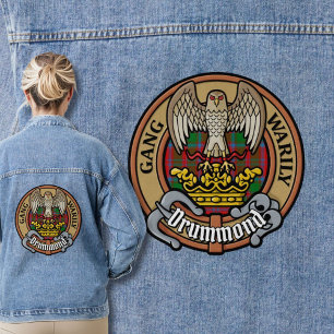 Clan Drummond Wappen über Tartan Jeansjacke