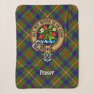 Clan Fraser Wappen über Jagd auf Tartan Sherpadecke
