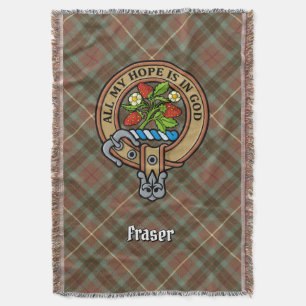 Clan Fraser Wappen über verwittertem Jagdtartan Decke