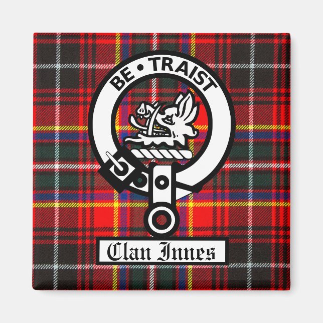 Clan Innes Wappen Abzeichen und Tartan Magnet (Vorne)