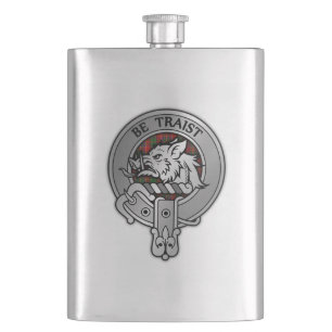 Clan Innes Wappen & Tartan Flachmann