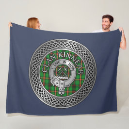 Clan Kinnear Wappen & Tartan Knot Fleecedecke