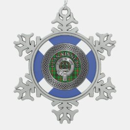 Clan Kinnear Wappen & Tartan Knot Schneeflocken Zinn-Ornament