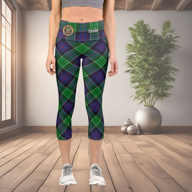 Clan Leslie Wappen über Jagd Tartan Capri Leggings (Von Creator hochgeladen)