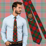 Clan MacDuff Wappen über Tartan Krawatte<br><div class="desc">Clan MacDuff Wappen Abzeichen umgeben von einem Gurt und Schnalle über Tartan Hintergrund. Eigener Text.</div>