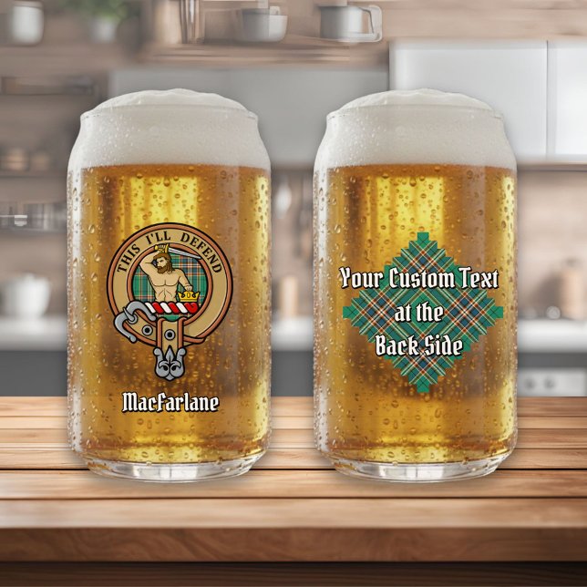 Clan MacFarlane Wappen über antikes Jagdtartan Dosenglas (Von Creator hochgeladen)