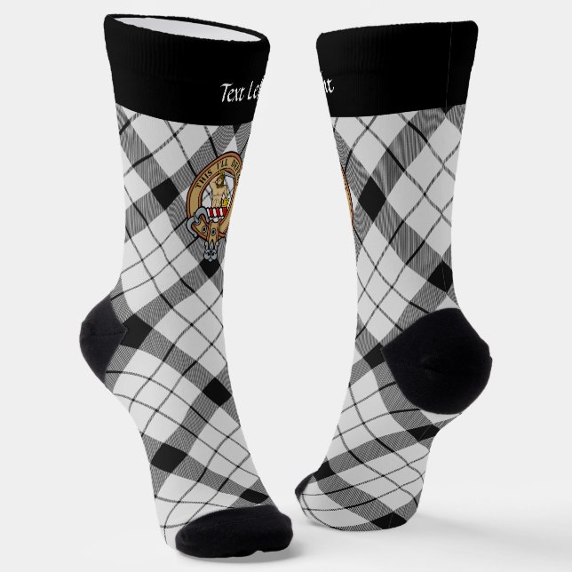 Clan MacFarlane Wappen über Schwarz-Weiß-Tartan Socken (Gewinkelt)