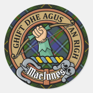 Clan MacInnes Wappen über Tartan Runder Aufkleber