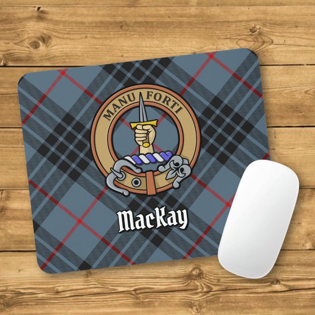 Clan MacKay Wappen über Blue Tartan Mousepad (Von Creator hochgeladen)